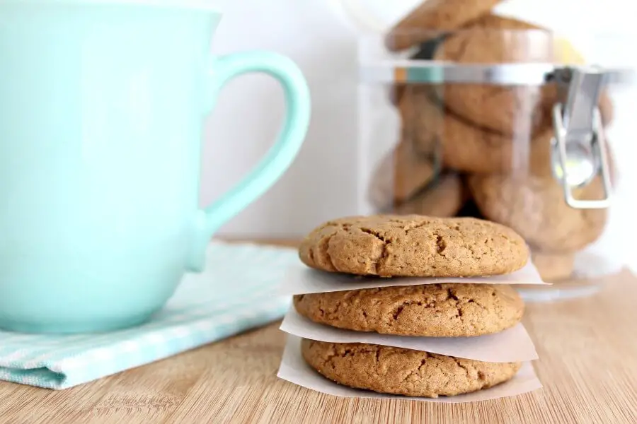 spiced festive ginger & syrup cookies