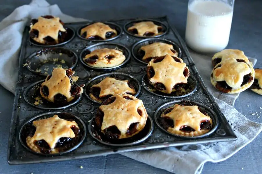Sweet, spicy, jammy & rich Christmas Fruit Mince Pies With Light Pastry cases. A British Christmas recipe that is easy to make & is utterly irresistible!