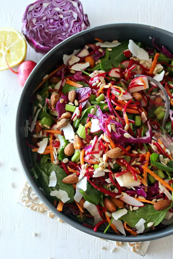 Red Cabbage Spinach & Beetroot Detox Salad. A refreshing summer salad with a honey mustard dressing - packed full of healthy goodness, colour and flavour! Vegetarian side dish | berrysweetlife.com