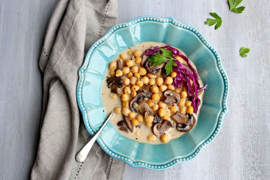 Hearty Black Pepper Mushroom Chickpea Soup. Singing with mushroomy flavour and packed with goodness, quick & easy to make, you'll be hooked on this soup! | berrysweetlife.com