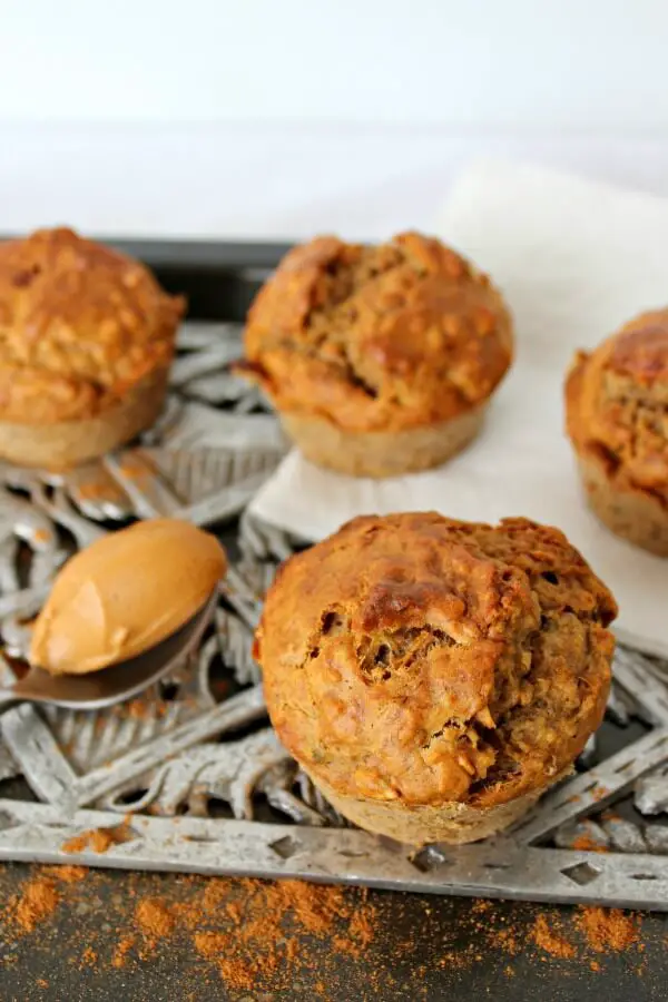 Oatmeal Peanut Butter Banana Muffins. Healthy & delicious muffin recipe, perfect for breakfast, lunch boxes or a tasty snack! Kids & adults love these | berrysweetlife.com