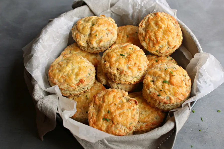 Savoury Cheese & Chive Scones. Soft & fluffy with melted cheese on top, the perfect easy scone recipe that everyone will love! | berrysweetlife.com