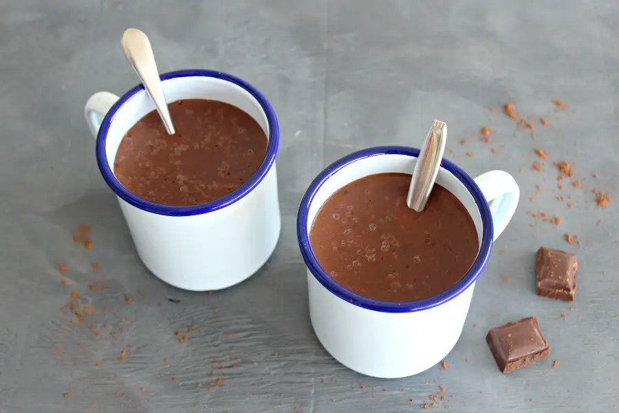 Spicy Thick Healthy Hot Chocolate. The perfect warm and comforting, silky smooth hot chocolate treat, it's quick and easy to make and the whole family will love it. | berrysweetlife.com