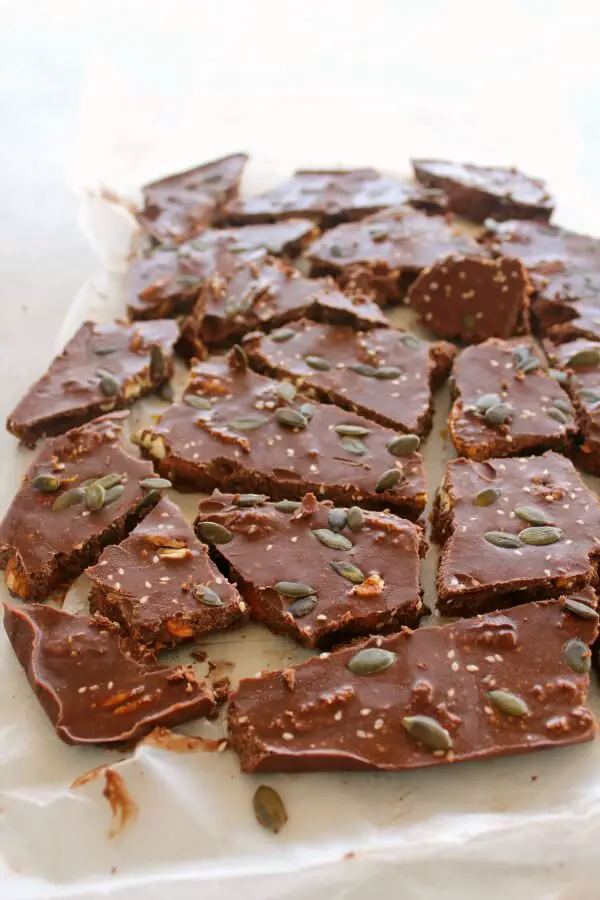 Super Food Chocolate Orange Pecan Bark. A ridiculously YUMMY and healthy dessert or snack. Takes just 12 minutes to prepare and will be a hit with the whole family! | berrysweetlife.com