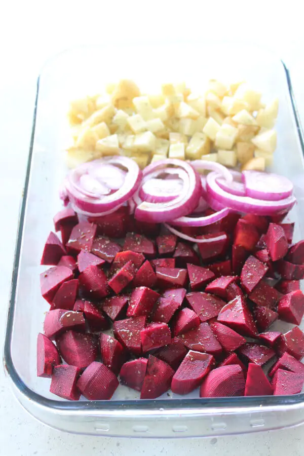 A delightfully colourful and healthy Roasted Beet Potato Salad With Cashew Dressing that is easy to make, sugar free and egg free | berrysweetlife.com