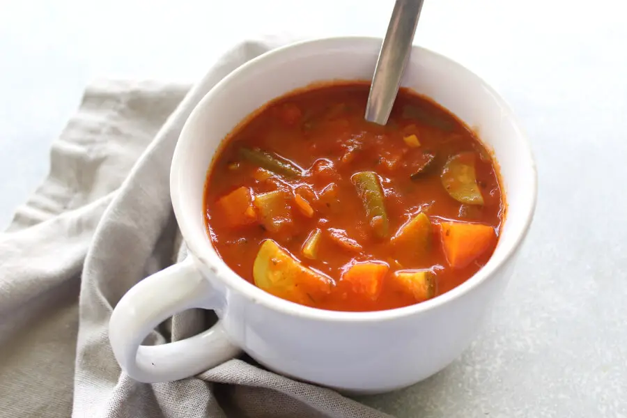 Quick, hearty, healthy, chunky and vegan Wonderful Homemade Vegetable Soup, made with any combination of fresh or frozen veggies and homemade tomato salsa! | berrysweetlife.com