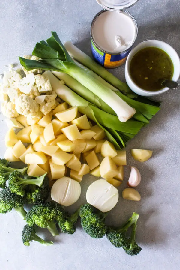Broccoli Cauliflower Potato Leek Soup | berrysweetlife.com