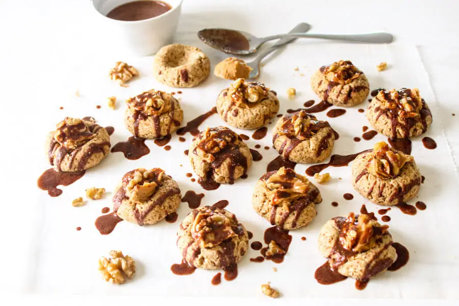 Sugar-Free Walnut Cookies With Chocolate Drizzle