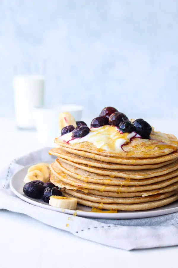 Gluten Free Oatmeal Blender Pancakes | berrysweetlife.com