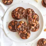 Easy Chocolate Coconut Cashew Bites | berrysweetlife.com